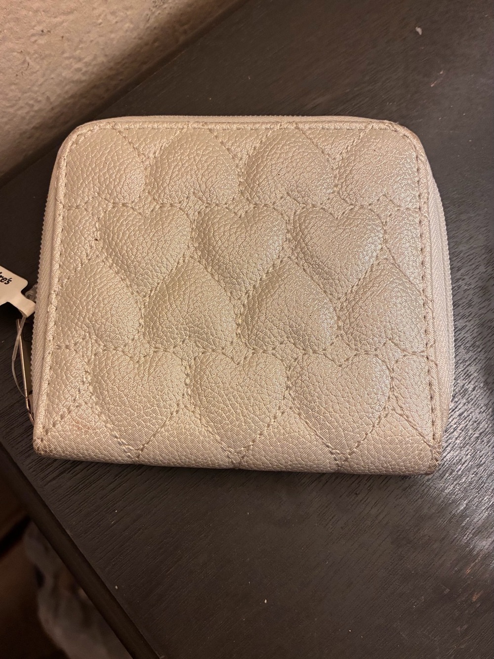 Claire's Metallic Cream Heart-Quilted Zip Wallet